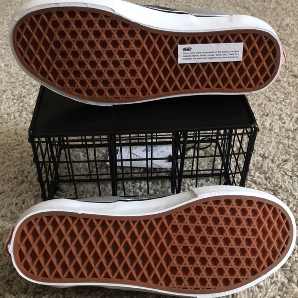 VANS GREY skateboard Shoes Classic Slip-On Sneaker NEW - Picture 6 of 7